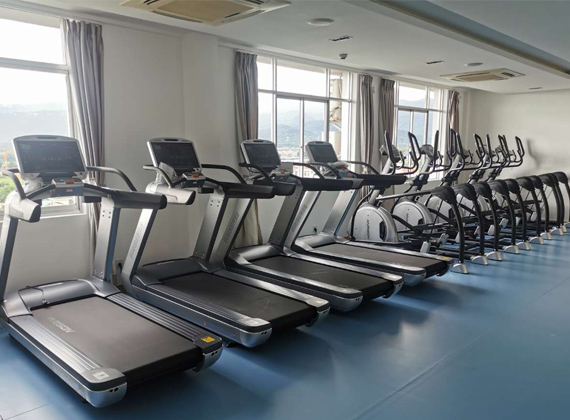 云南省芒市某单位健身房