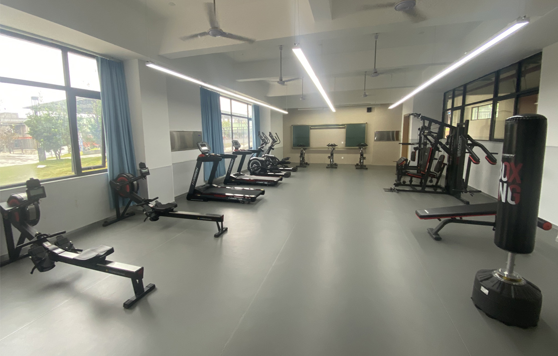 汉臣专业器材守护师生运动安全